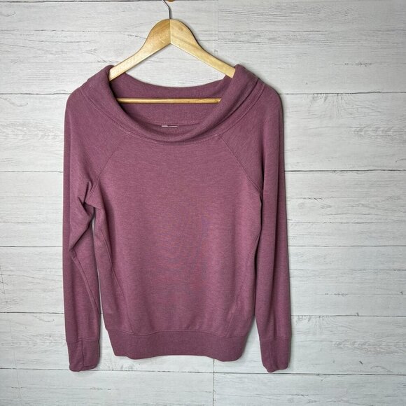 Athleta Top Womens Size SP Mauve Studio Barre Sweatshirt Thumb Holes Activewear - Picture 4 of 16